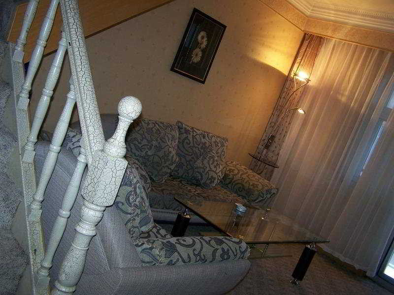 Modern Hotel Харбин Екстериор снимка