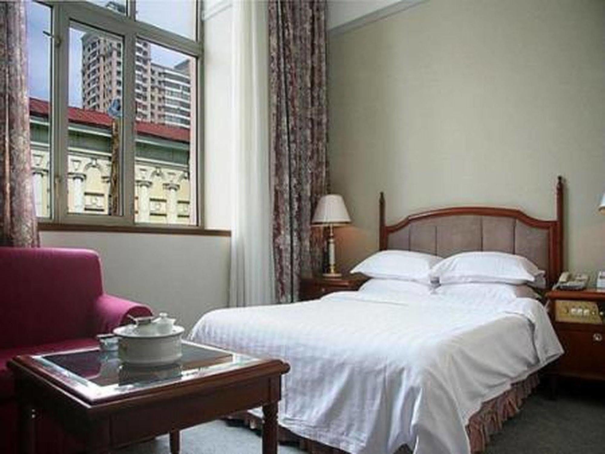 Modern Hotel Харбин Екстериор снимка